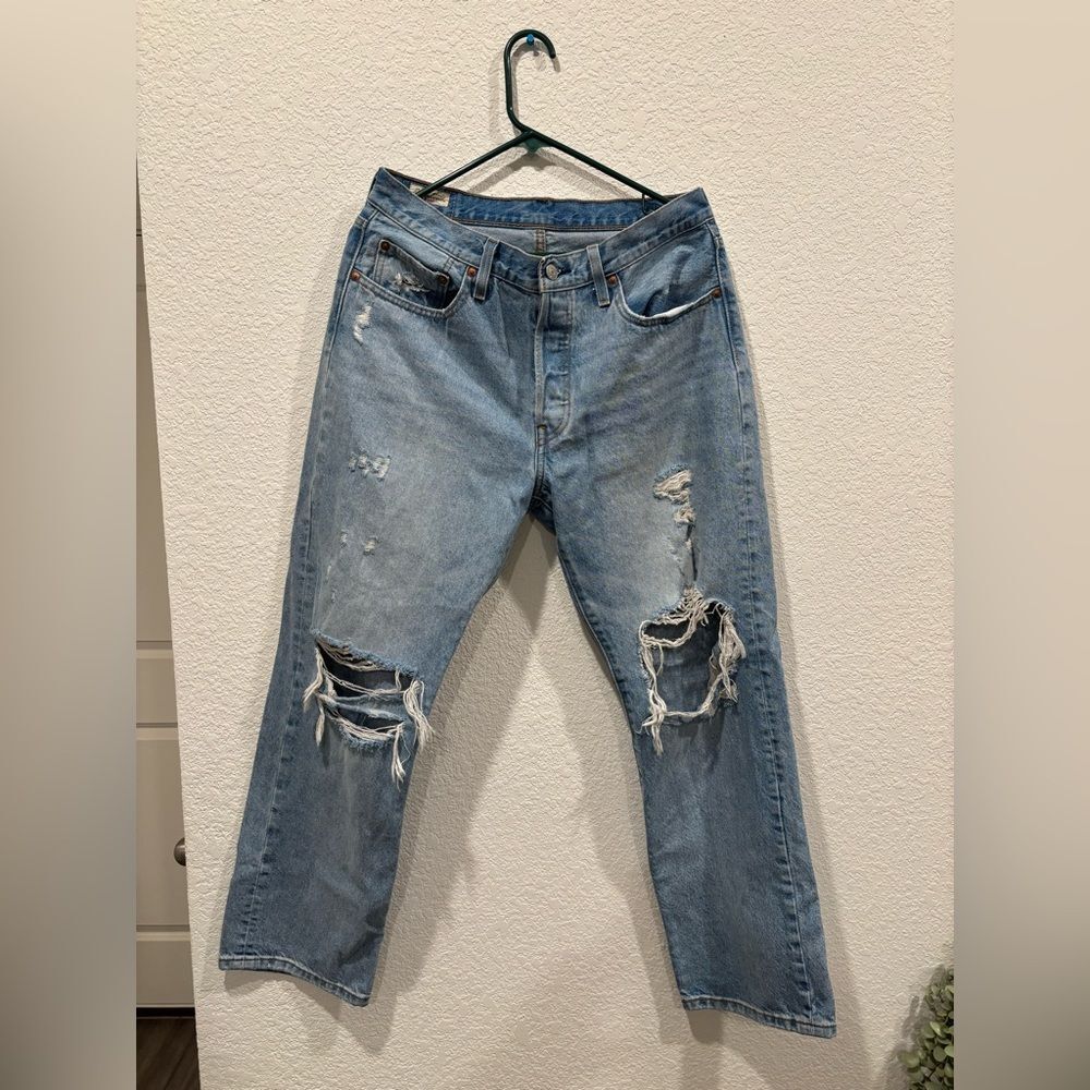 Levis 501 Jeans Womens Blue 90s Straight Button Fly High Rise Light Wash Y2k mom